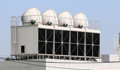 Hoá chất chống cáu cặn Tháp Giải Nhiệt – Giải pháp hiệu quả cùng Maxtreat 2500