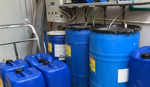 Chương Trình Hóa Chất Xử Lý Nước Chiller – Tháp Giải Nhiệt Hiệu Quả & Bền Vững Chương Trình Hóa Chất Xử Lý Nước Chiller – Tháp Giải Nhiệt Hiệu Quả & Bền Vững