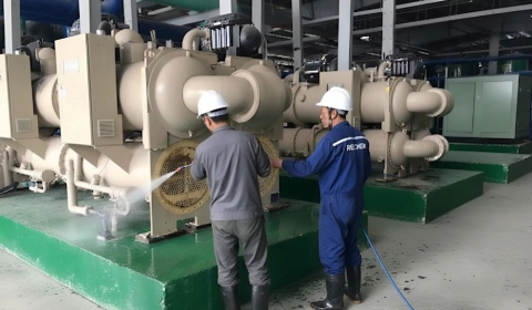 Tẩy rửa hệ thống điều hòa giải nhiệt nước trung tâm (điều hòa Chiller) Tẩy rửa hệ thống điều hòa giải nhiệt nước trung tâm (điều hòa Chiller)