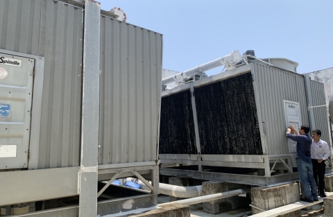 Kiểm tra tình trạng tháp giải nhiệt Kiểm tra tình trạng tháp giải nhiệt